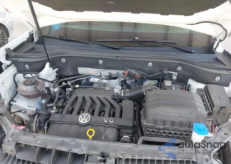 2018 Volkswagen Atlas 3.6L V6 Sel z USA, uszkodzony, nr VIN 1V2SR2CA7JC561180